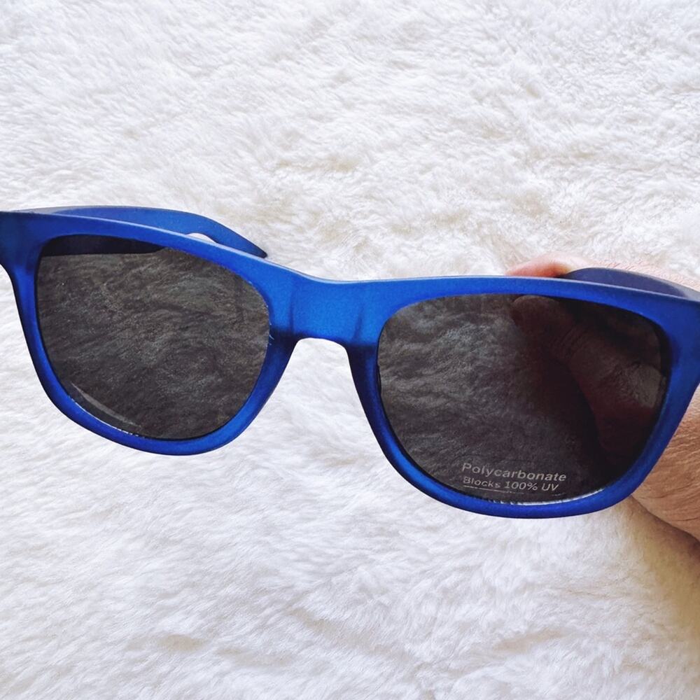 Lola Blue Polycarbonate Sunglasses - Picture 7 of 12